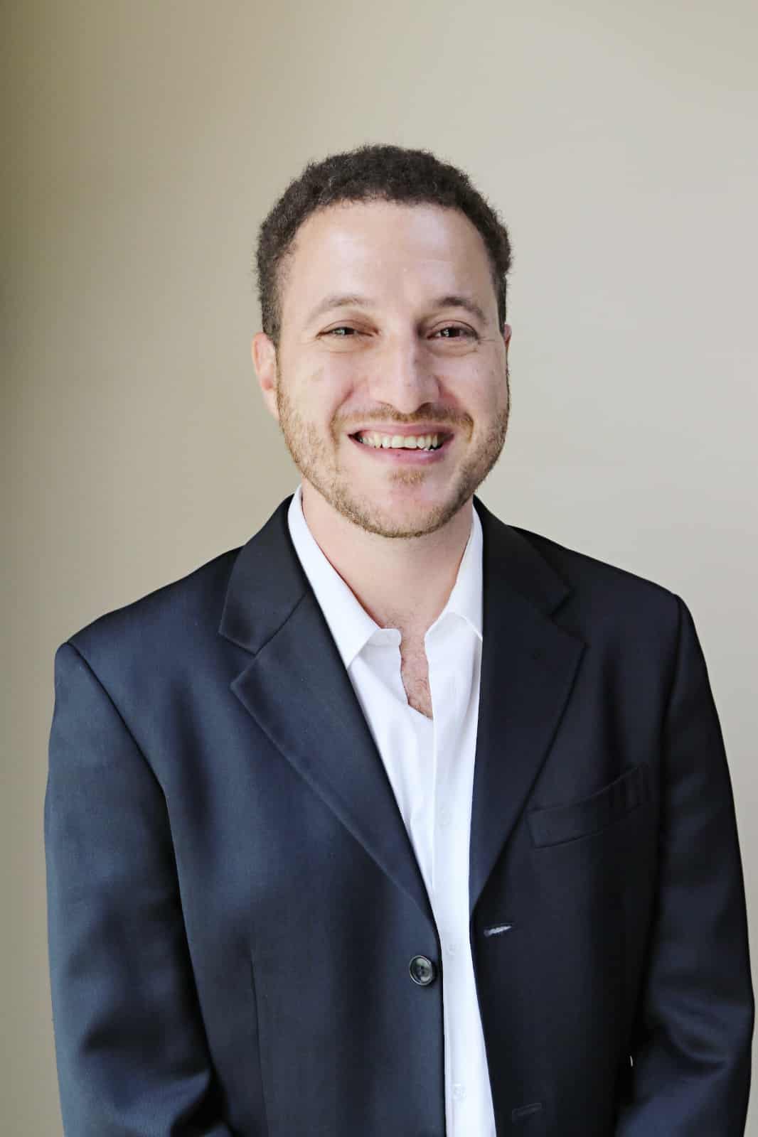Dr. Simon Flikier